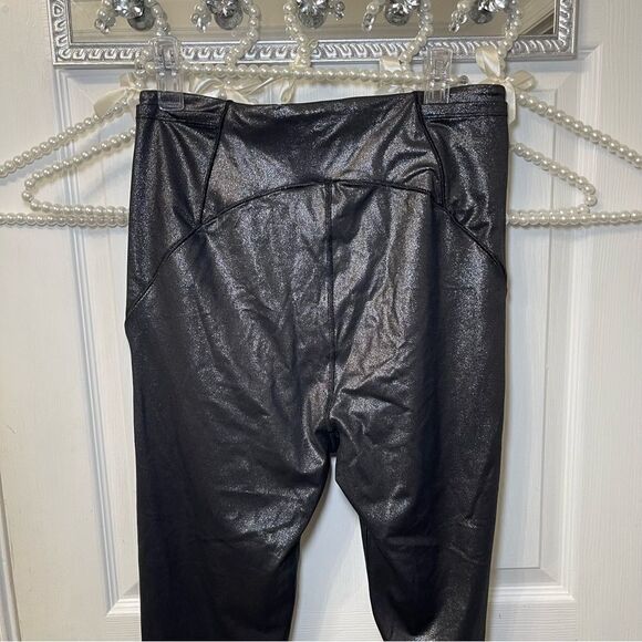 Victoria’s Secret Shimmer Leggings - Picture 6 of 8